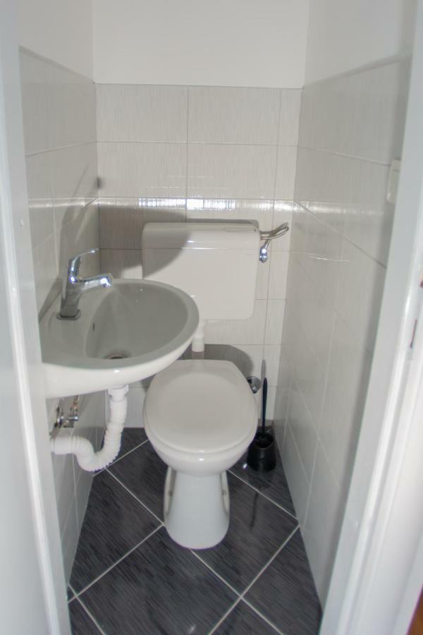 Apartmani Sunset Rogotin Екстер'єр фото